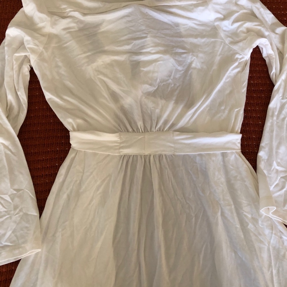 Short Length Hooded Robe - Picture 5 of 7